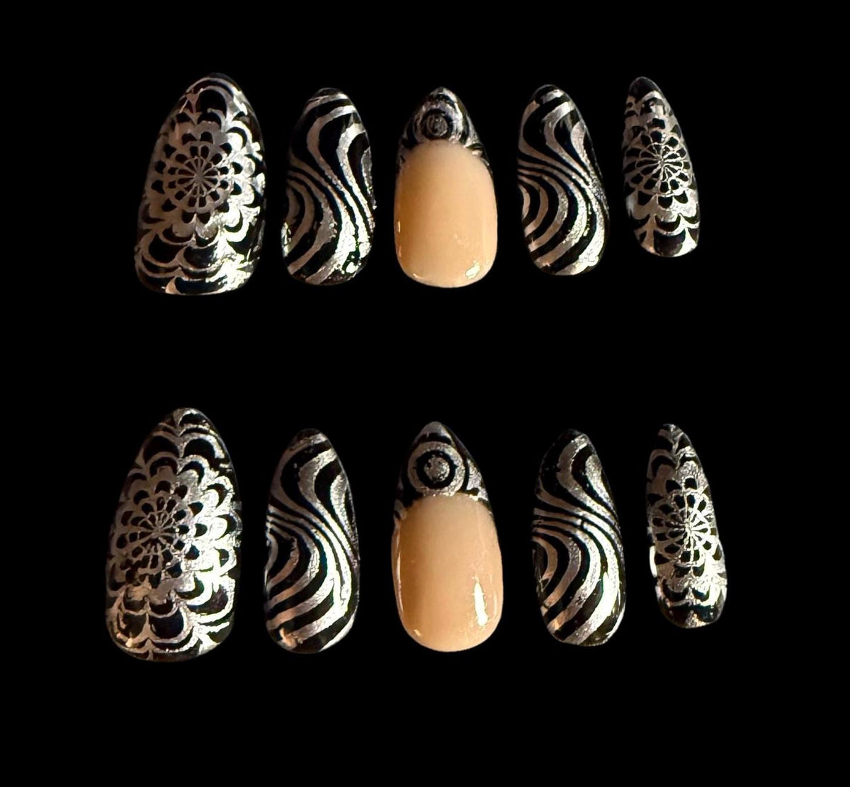 Black & Silver  Press On Nails