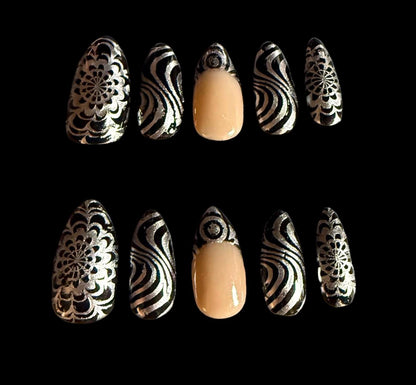 Black & Silver  Press On Nails